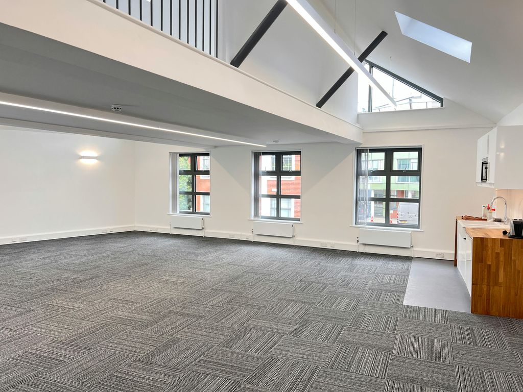 Property photo 2 of 8 20240716_125614436_Ios.Jpg