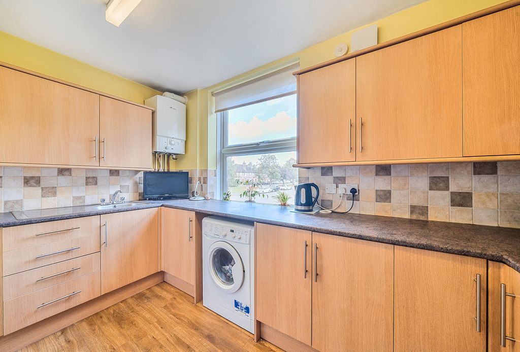 Property photo 2 of 19 1346379-9-68B5c8c...