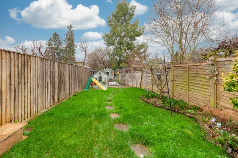 Property photo 2 of 15 Garden