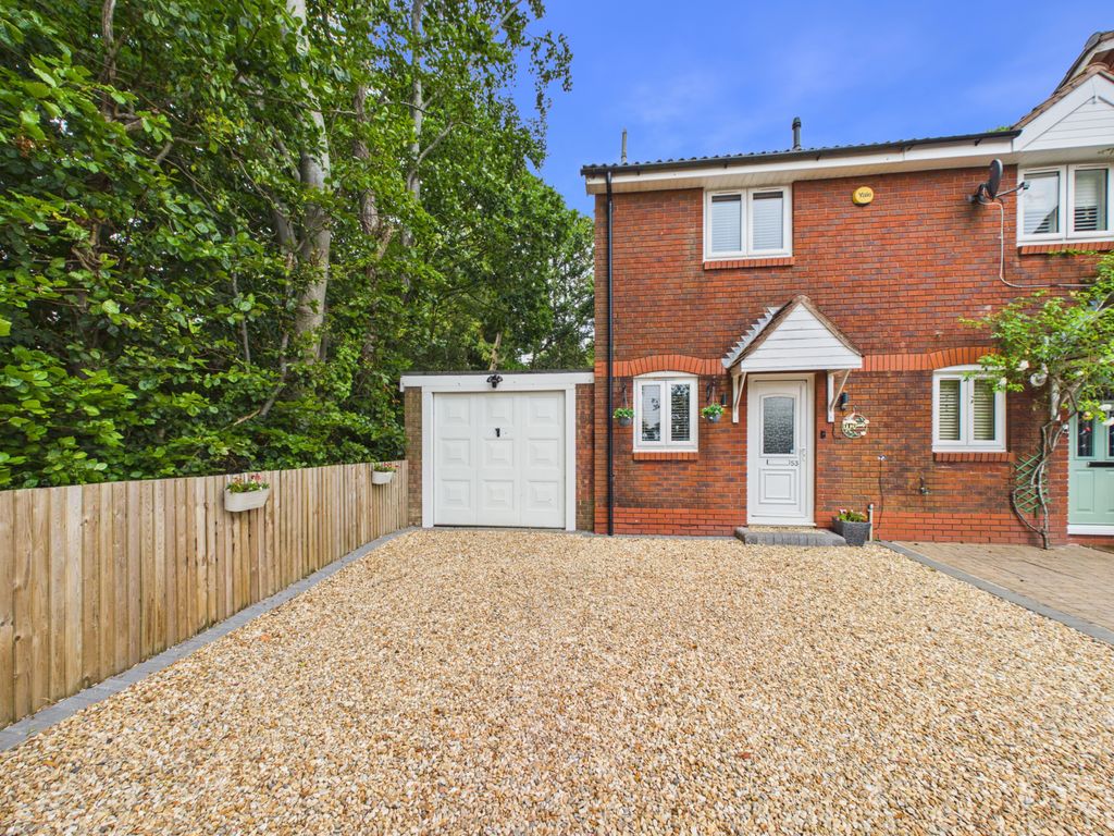 Property photo 1 of 11 2 Bedroom End Terrace For Sale