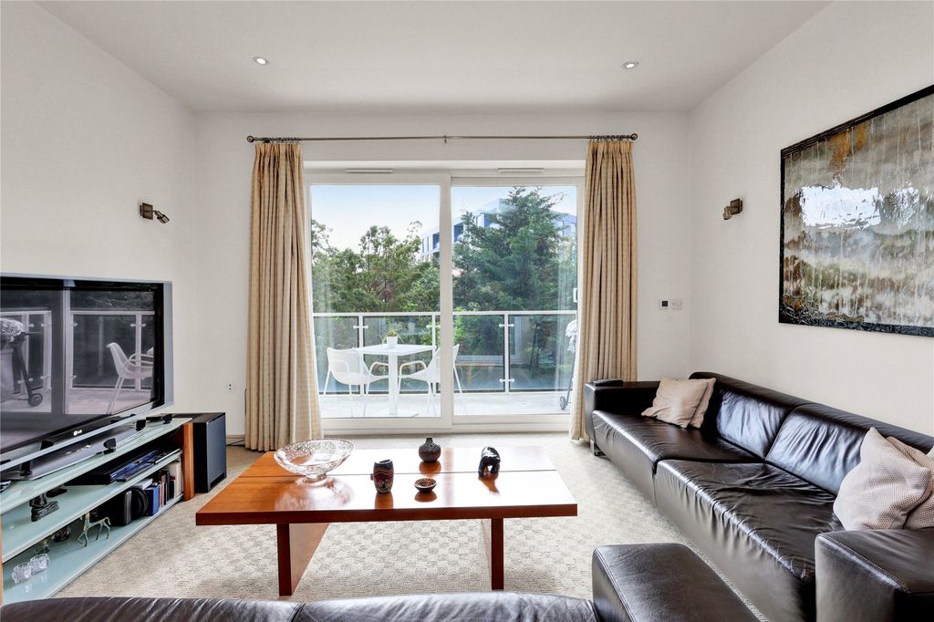 Property photo 2 of 12 Picture No. 12