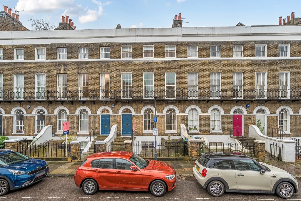 Property photo 2 of 27 1399692-1-6966535...