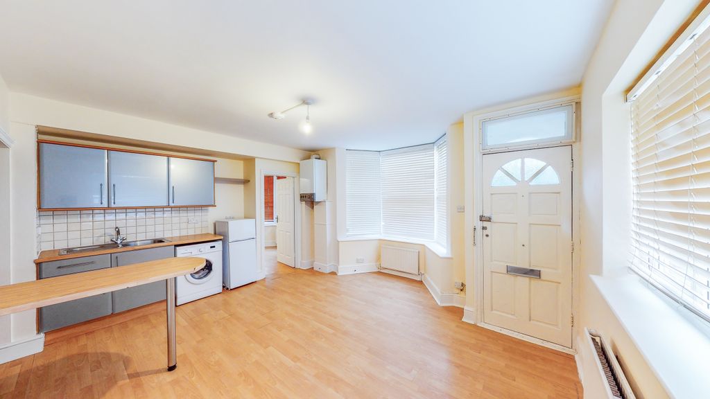 Property photo 2 of 17 167-High-Street-10152020_073859