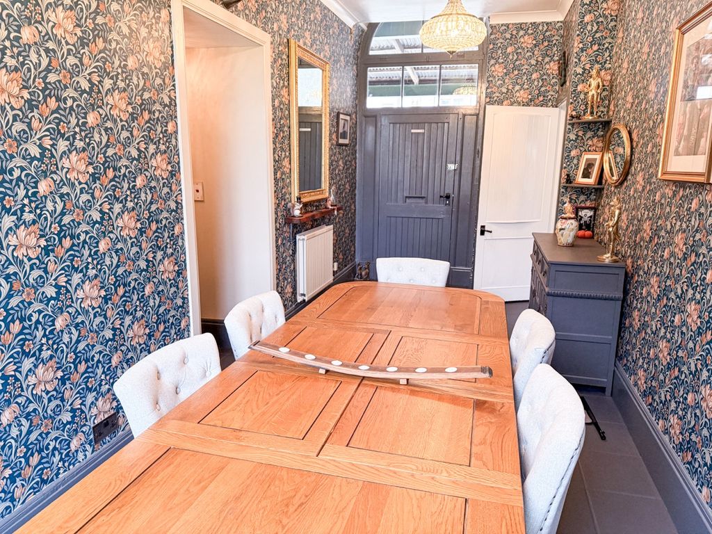 Property photo 2 of 63