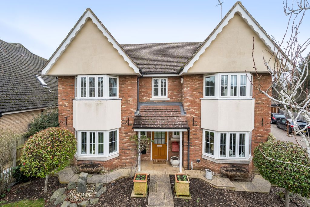 Property photo 1 of 18