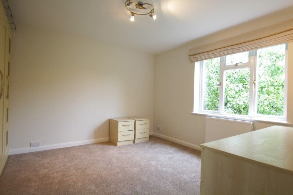 Property photo 3 of 6 Bedroom