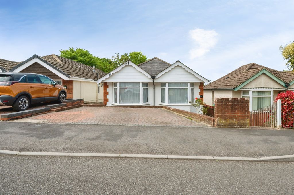 Property photo 2 of 18