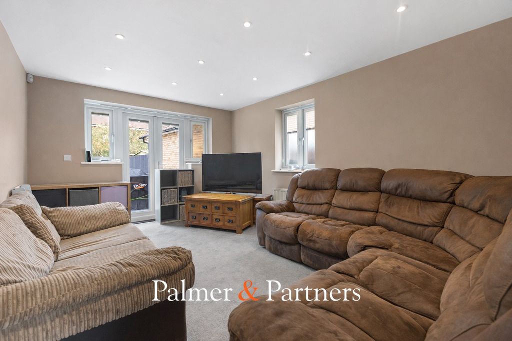 Property photo 3 of 26 Picture No. 37