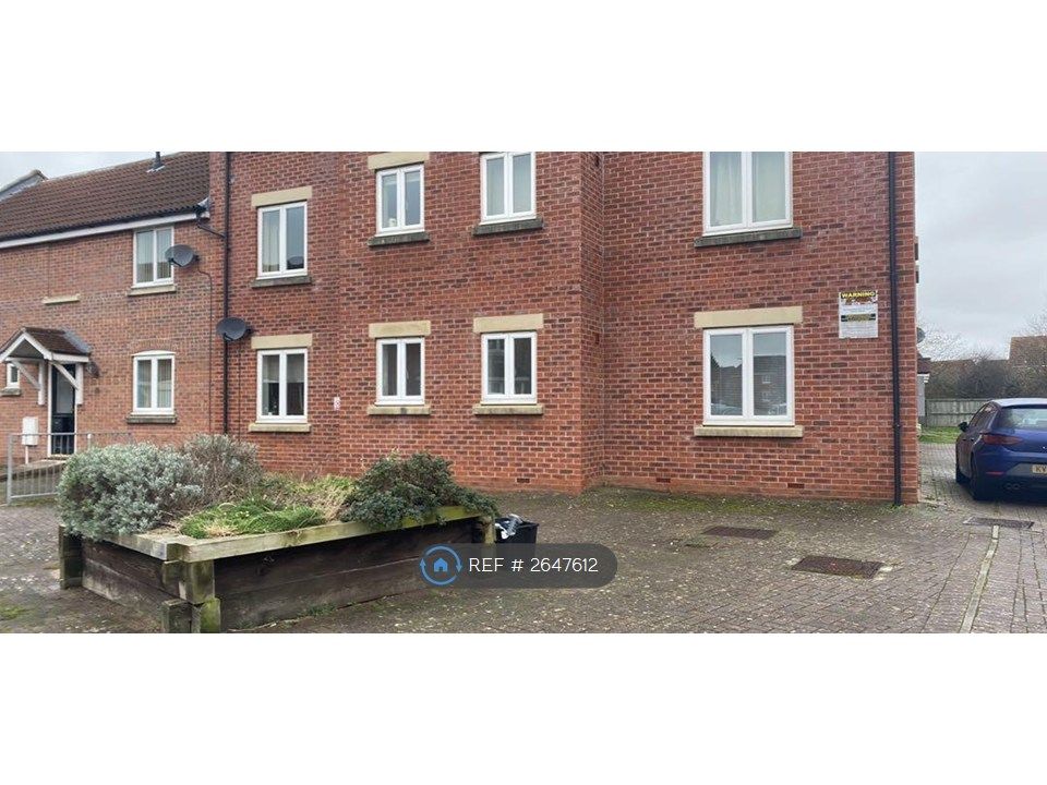 Property photo 1 of 10 Communal _ Front