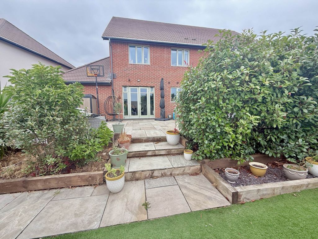 Property photo 3 of 15