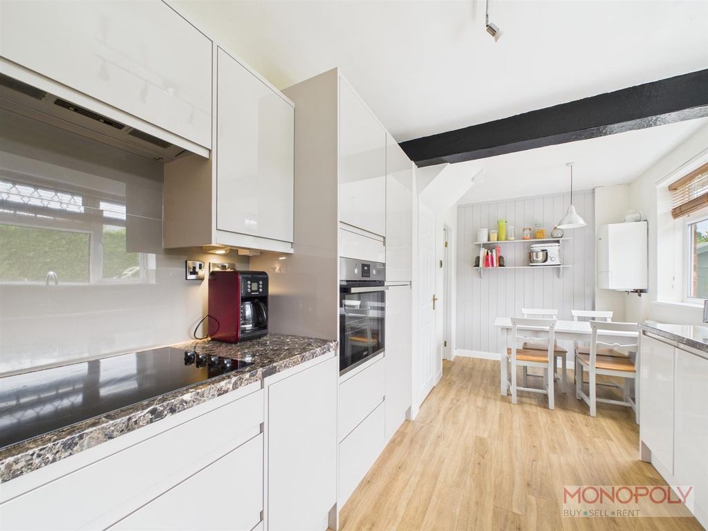 Property photo 2 of 13 Modern Kitchen/ Breakfast Room