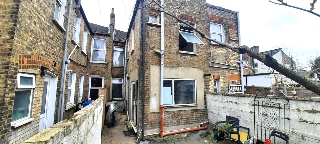 Property photo 2 of 2