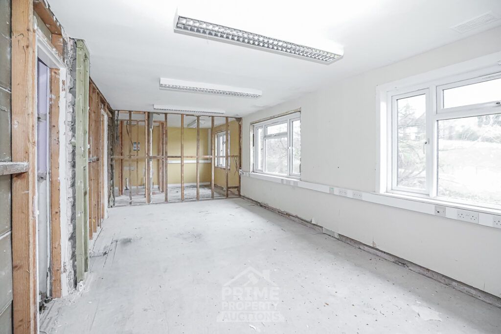 Property photo 2 of 22