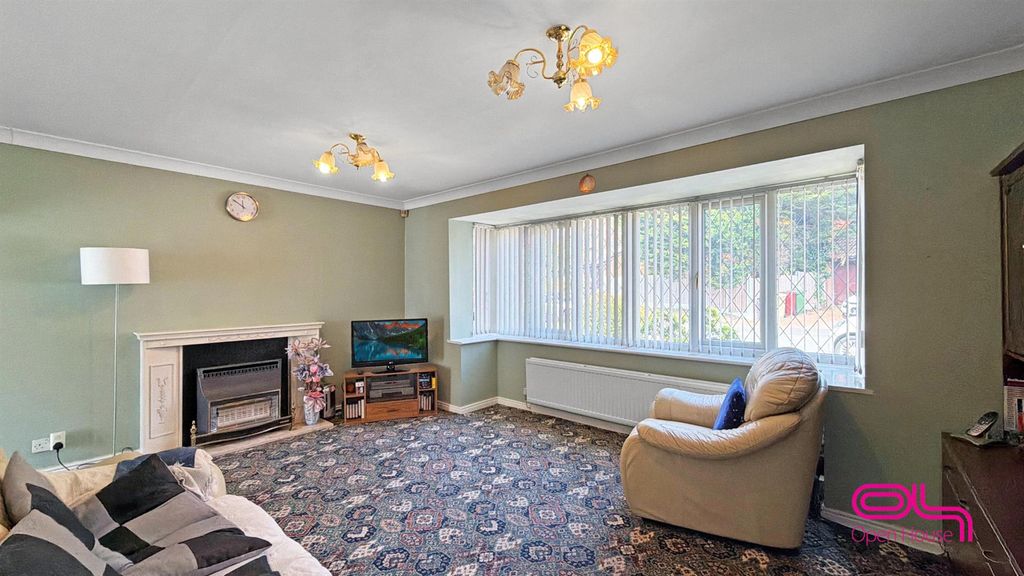 Property photo 3 of 18 Untitled Design - 2026-07-19T155324.398.Png
