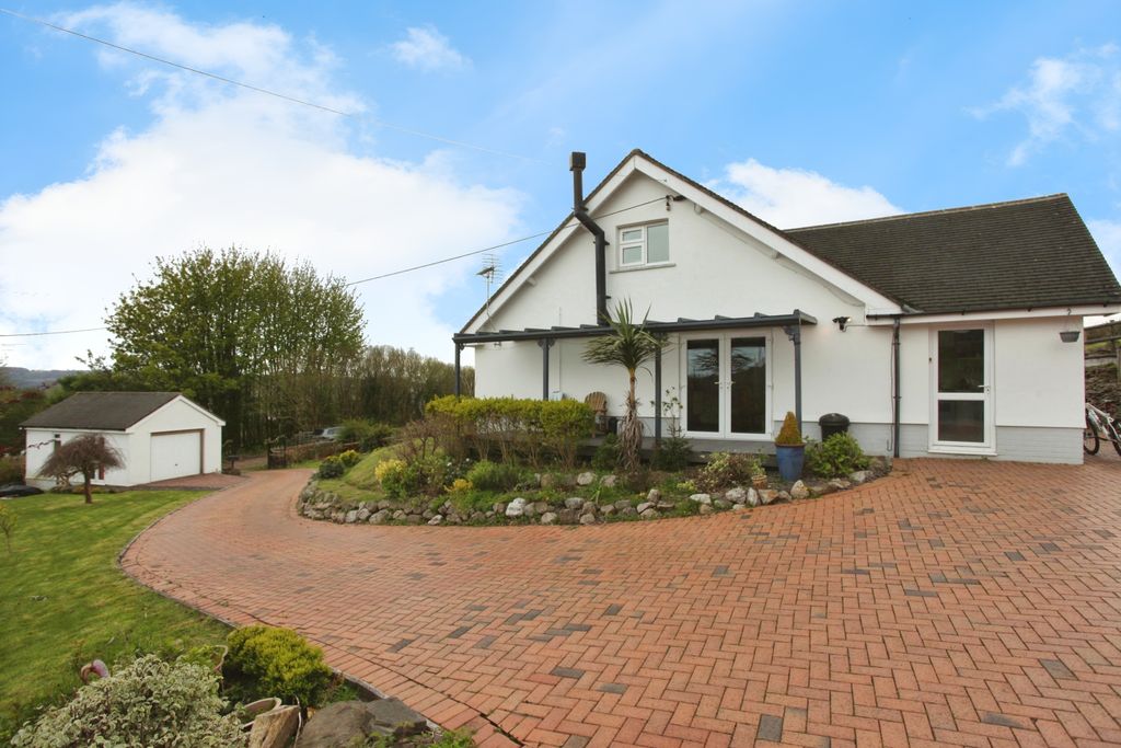 Property photo 3 of 20 Img_0038