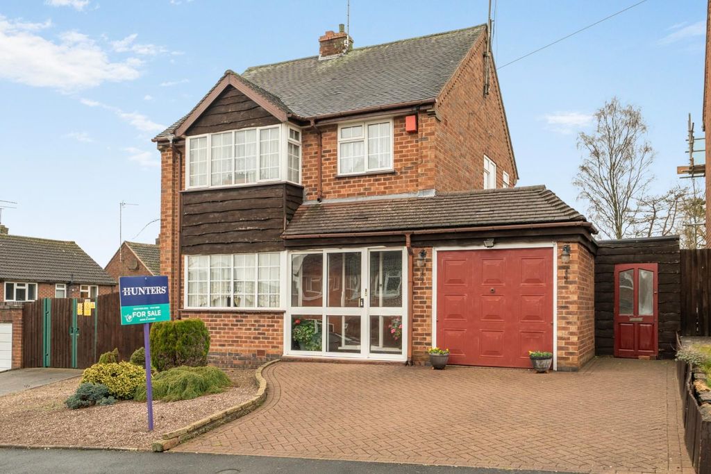 Property photo 1 of 3 Front