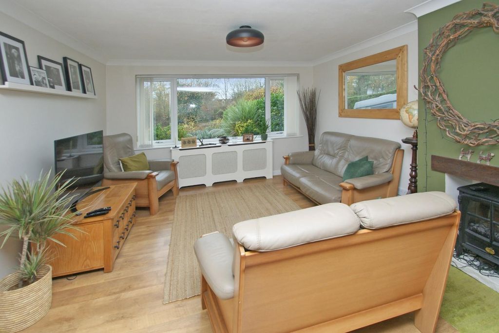 Property photo 2 of 19 2025-11-10 13.28.47.Jpg