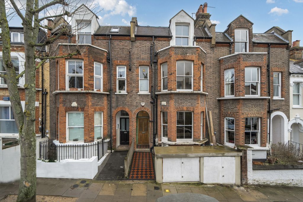 Property photo 3 of 18 1404903-3-6973617...