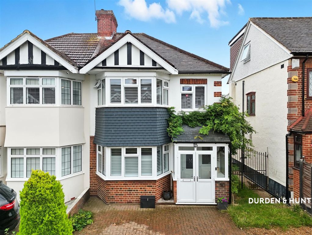 Property photo 1 of 21 Rodney Road