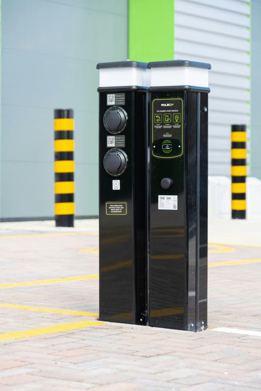 Property photo 2 of 19 Charger.Jpg