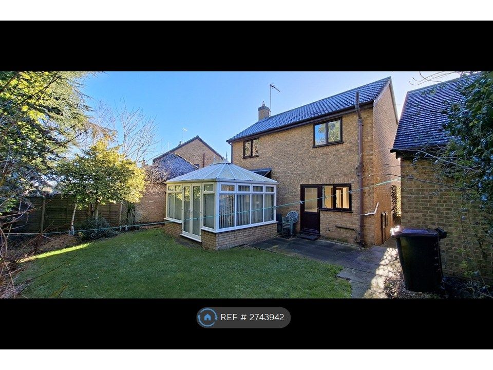 Property photo 2 of 19 Back Garden