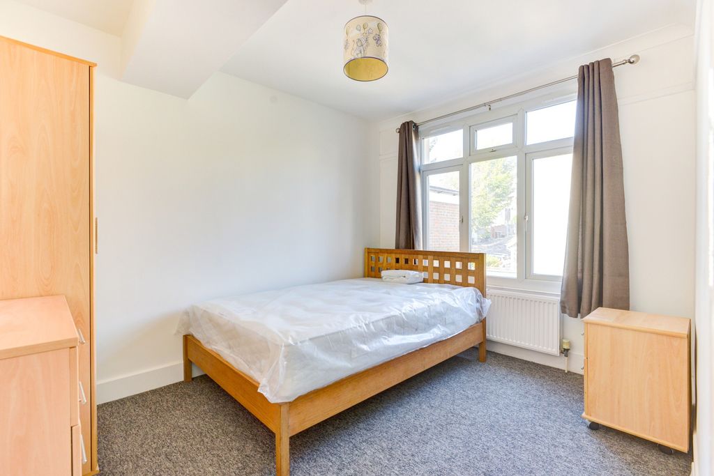 Property photo 1 of 22 Bright And Welcoming Master Bedroom Featuring A La...