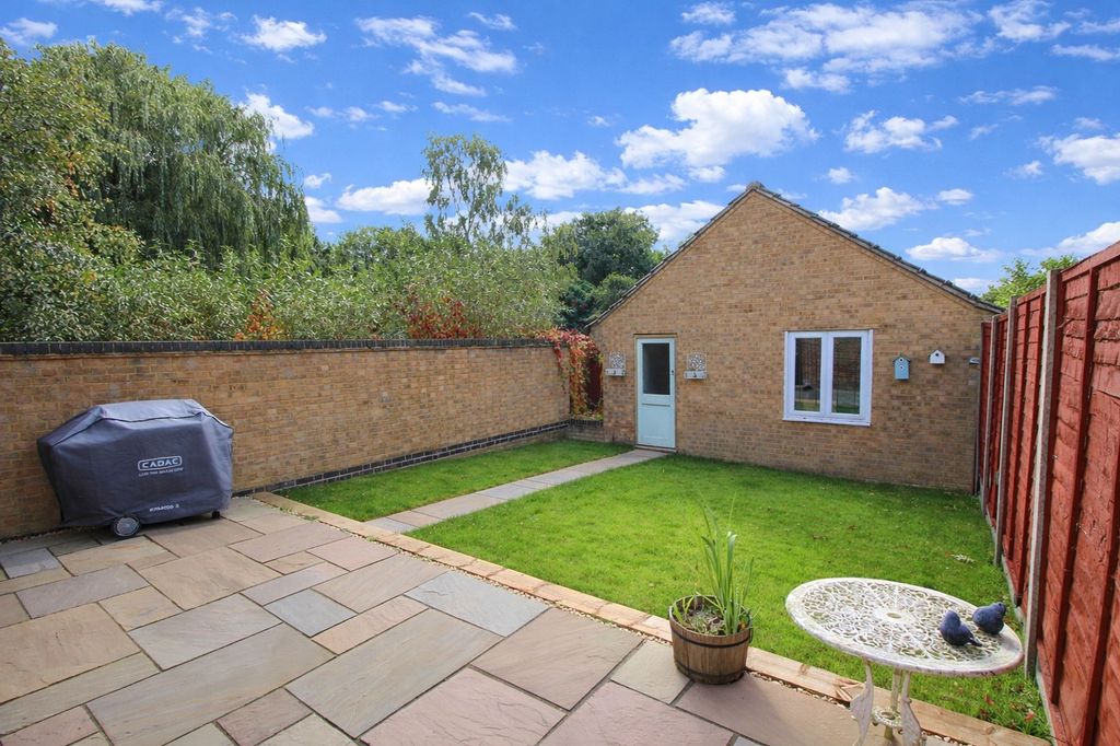 Property photo 2 of 12