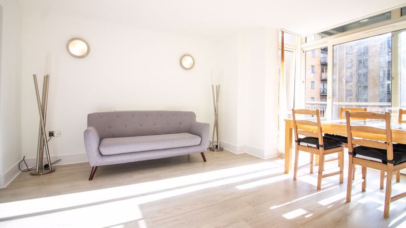 Property photo 1 of 12 Photo 9