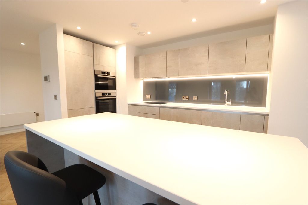 Property photo 3 of 16 Kitchen