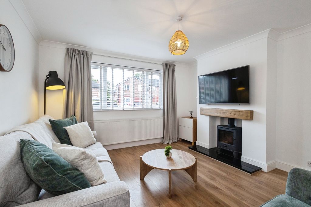 Property photo 3 of 30 Pbox-Img.Jpg