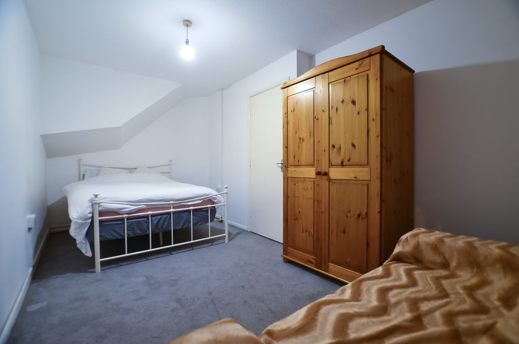 Property photo 3 of 4 Picture 3