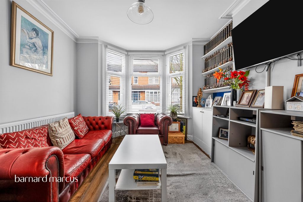 Property photo 2 of 23