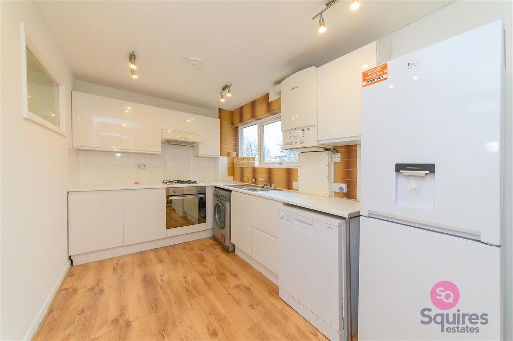 Property photo 1 of 28