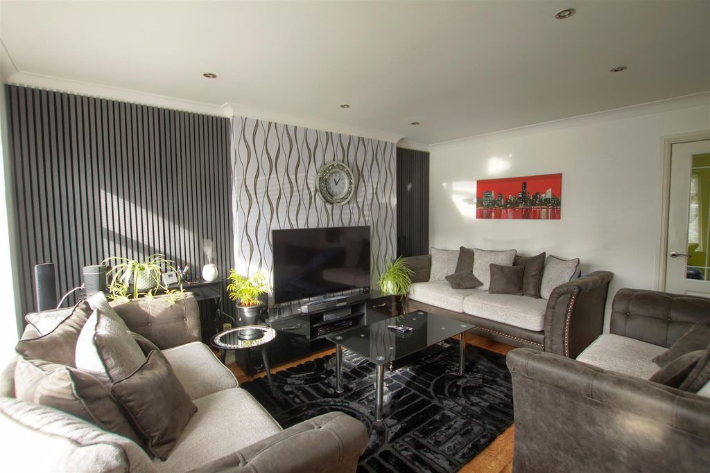 Property photo 2 of 10 Pk2.Jpg