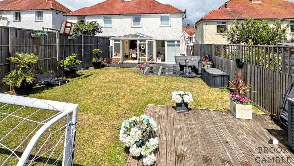 Property photo 2 of 21 01323 438506