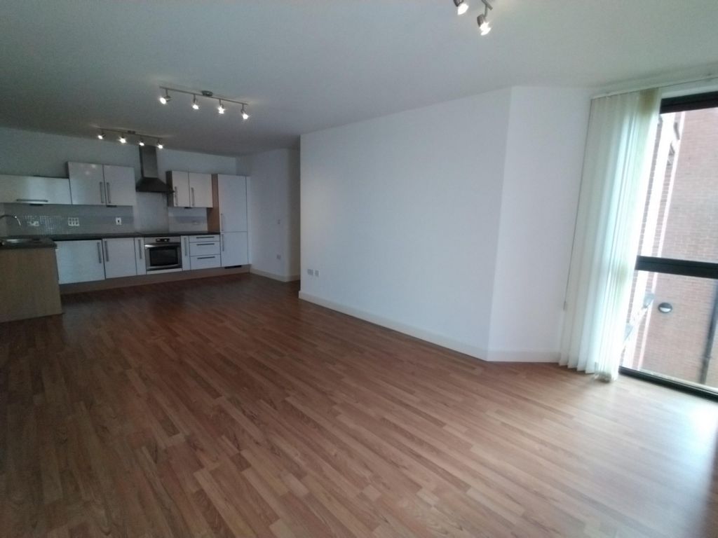 Property photo 3 of 10 (Main)