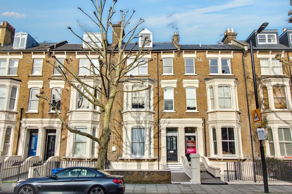 Property photo 1 of 8 Flat E, 83 Shirland Road, London W9 2El