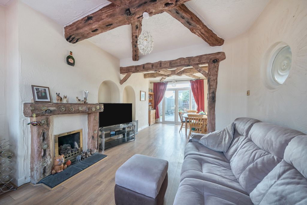 Property photo 2 of 14 1425357-2-69B1404...