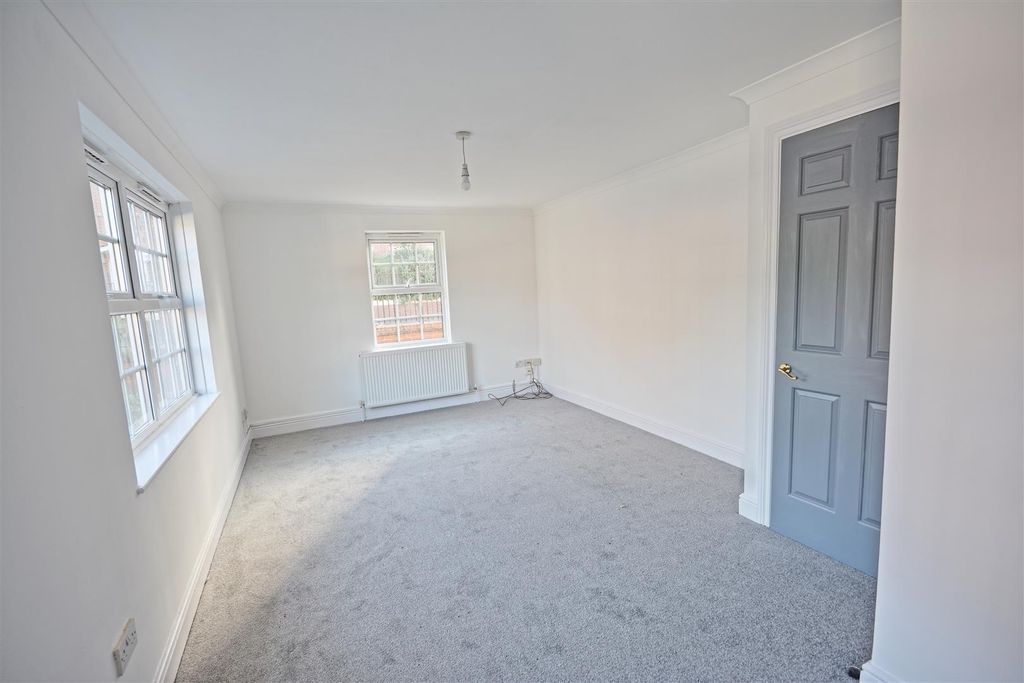 Property photo 3 of 7 2.Jpg