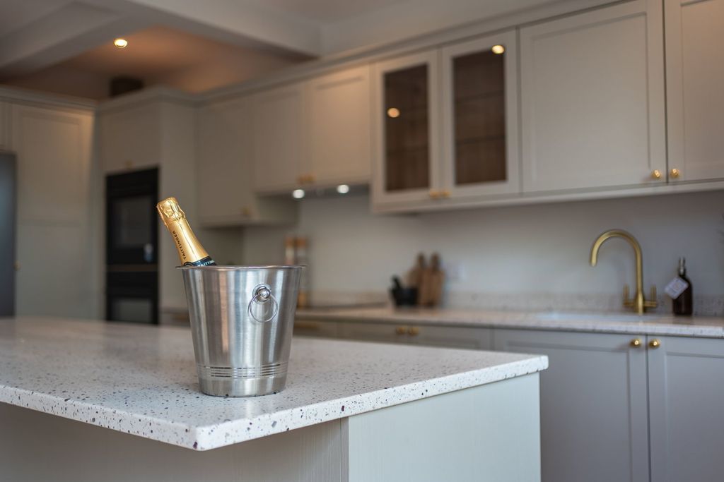 Additional image 8 of 2 bed flat for saleCopper Beech Court, 42 Waltham Road, Grimsby DN33