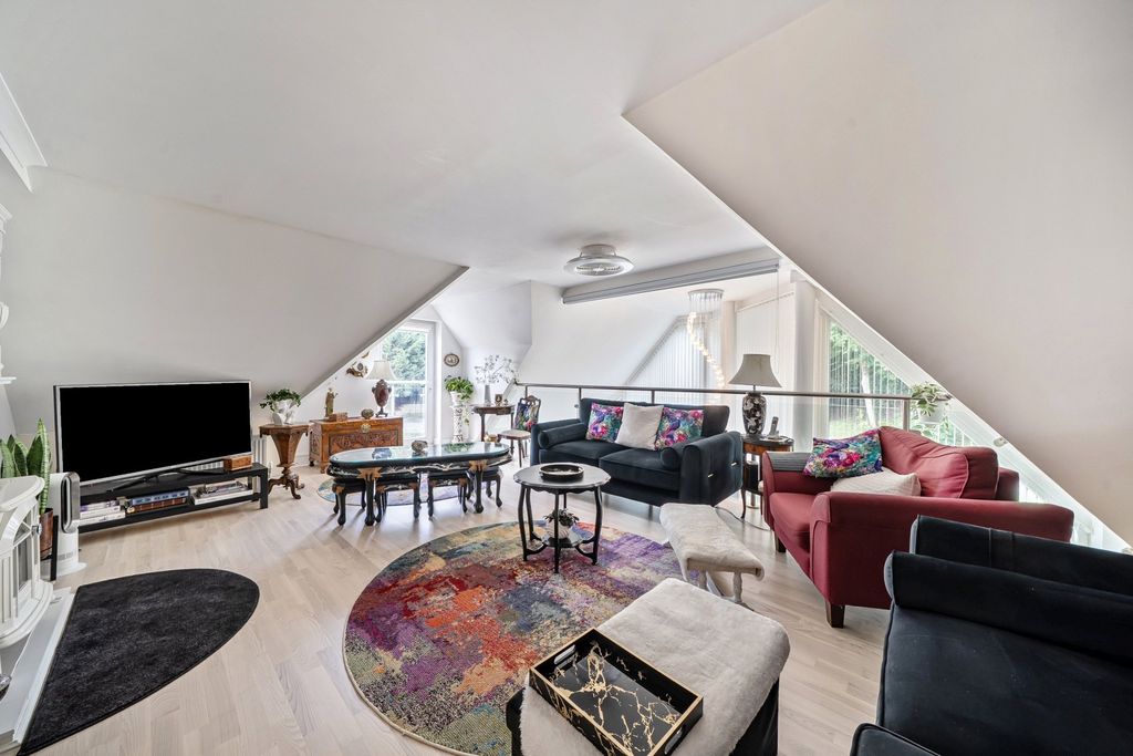 Additional image 17 of 3 bed flat for saleOld Teignmouth Road, Dawlish, Devon EX7