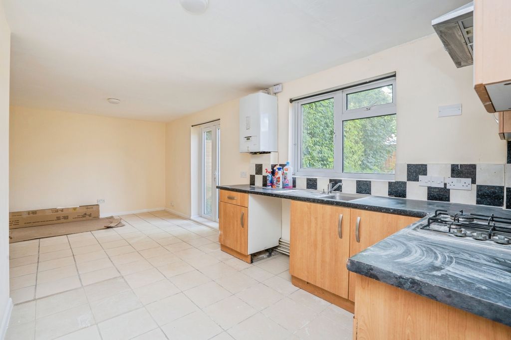 Property photo 1 of 19 Pbox-Img.Jpg