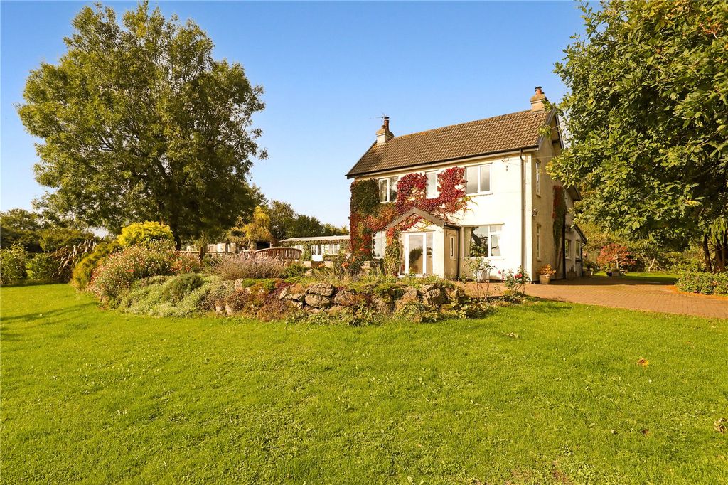 Property photo 1 of 39 Picture No. 17