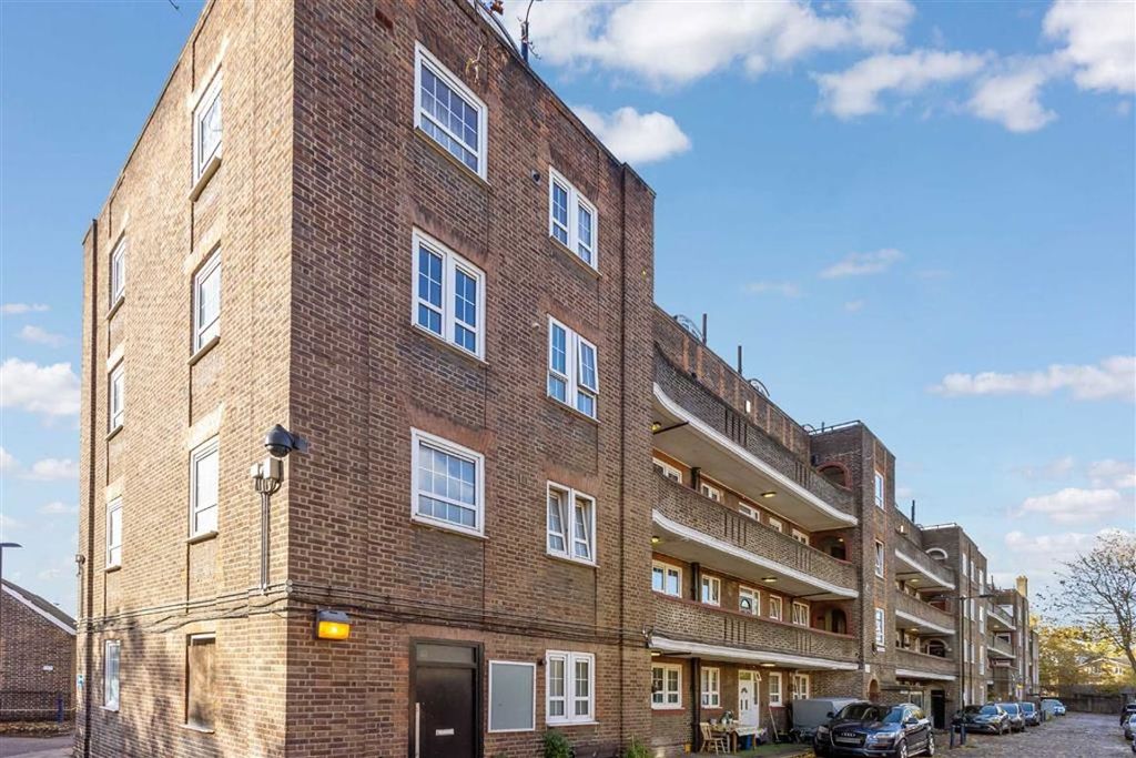 Property photo 1 of 5