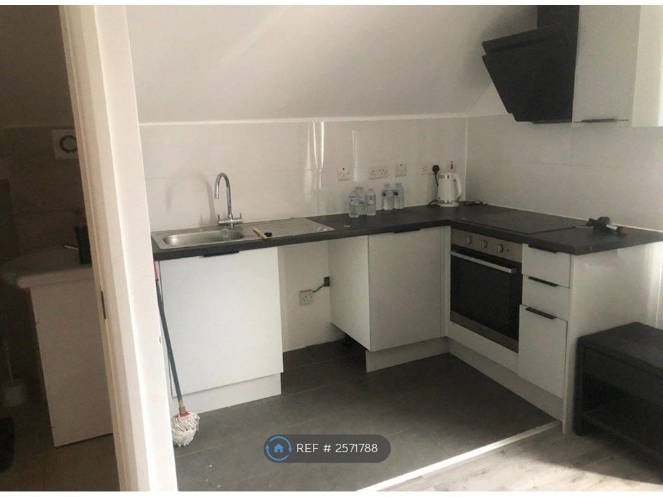 Property photo 2 of 3