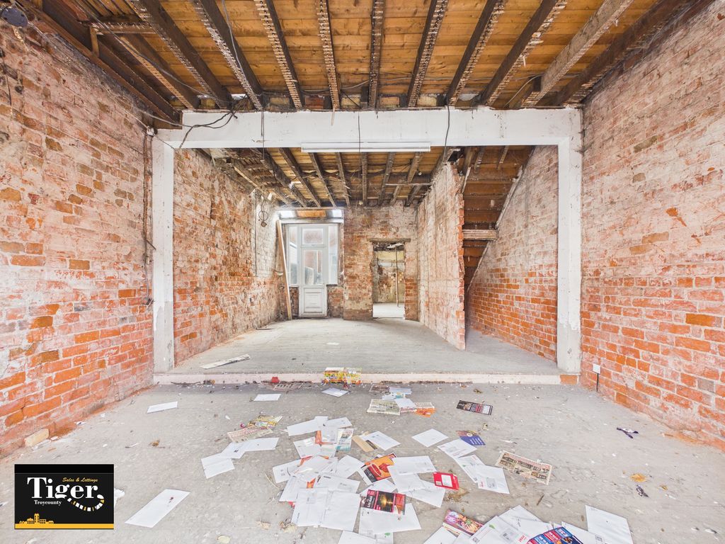 Property photo 2 of 16 Cam03440G0-Pr0571-Still018