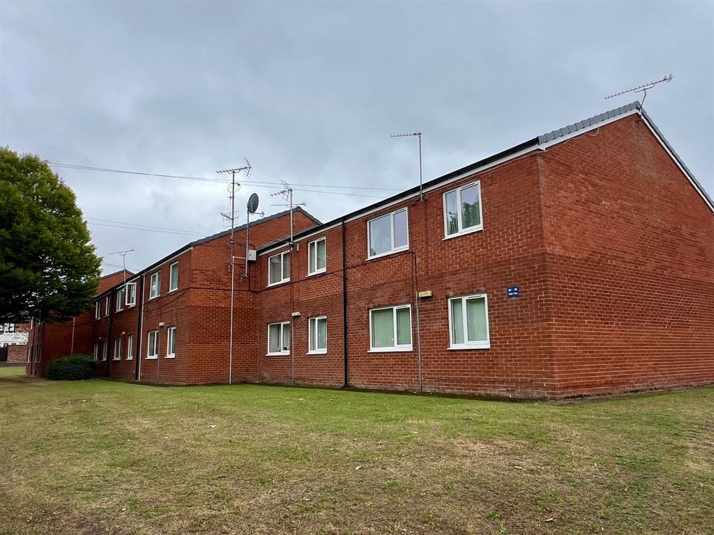 Property photo 1 of 16 Stockwell Grove.Jpg