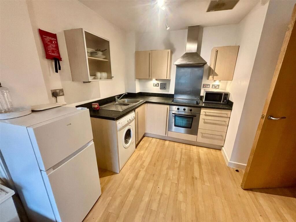 Property photo 2 of 6