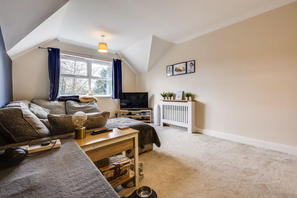 Property photo 3 of 14 Picture No. 13