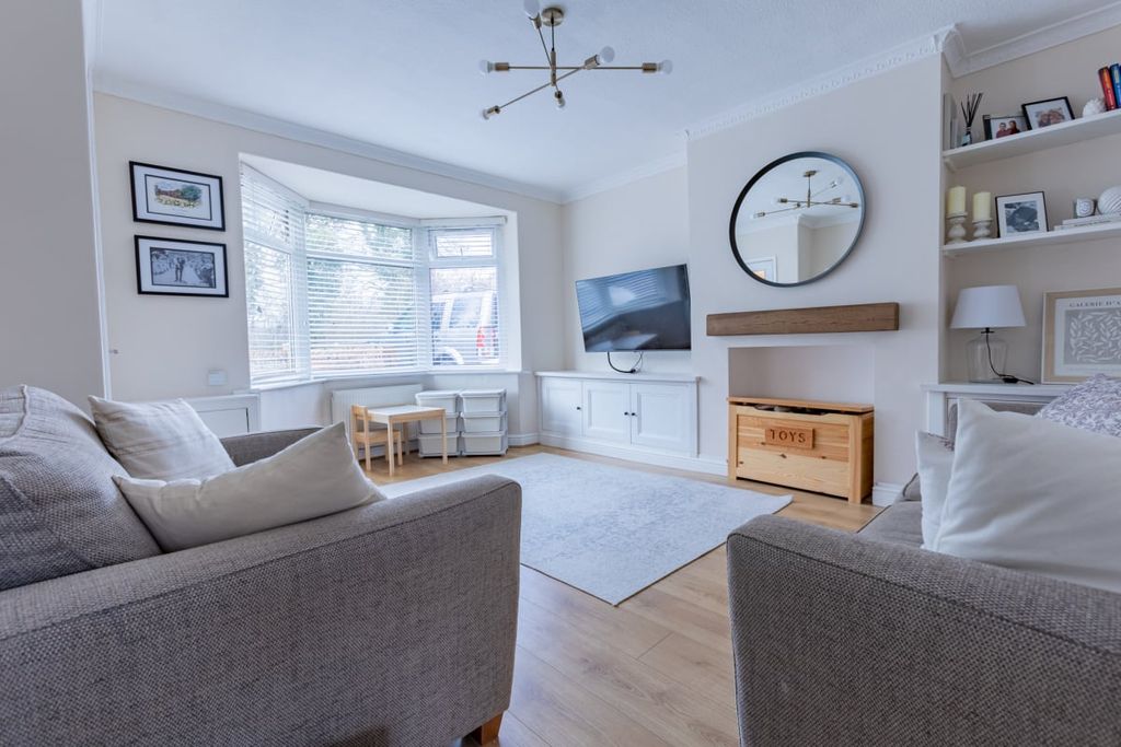 Property photo 3 of 21